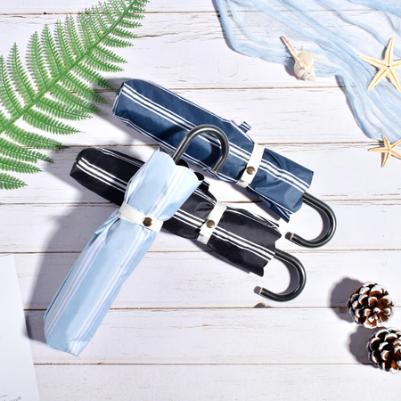Vertical stripe bent hook folding umbrella